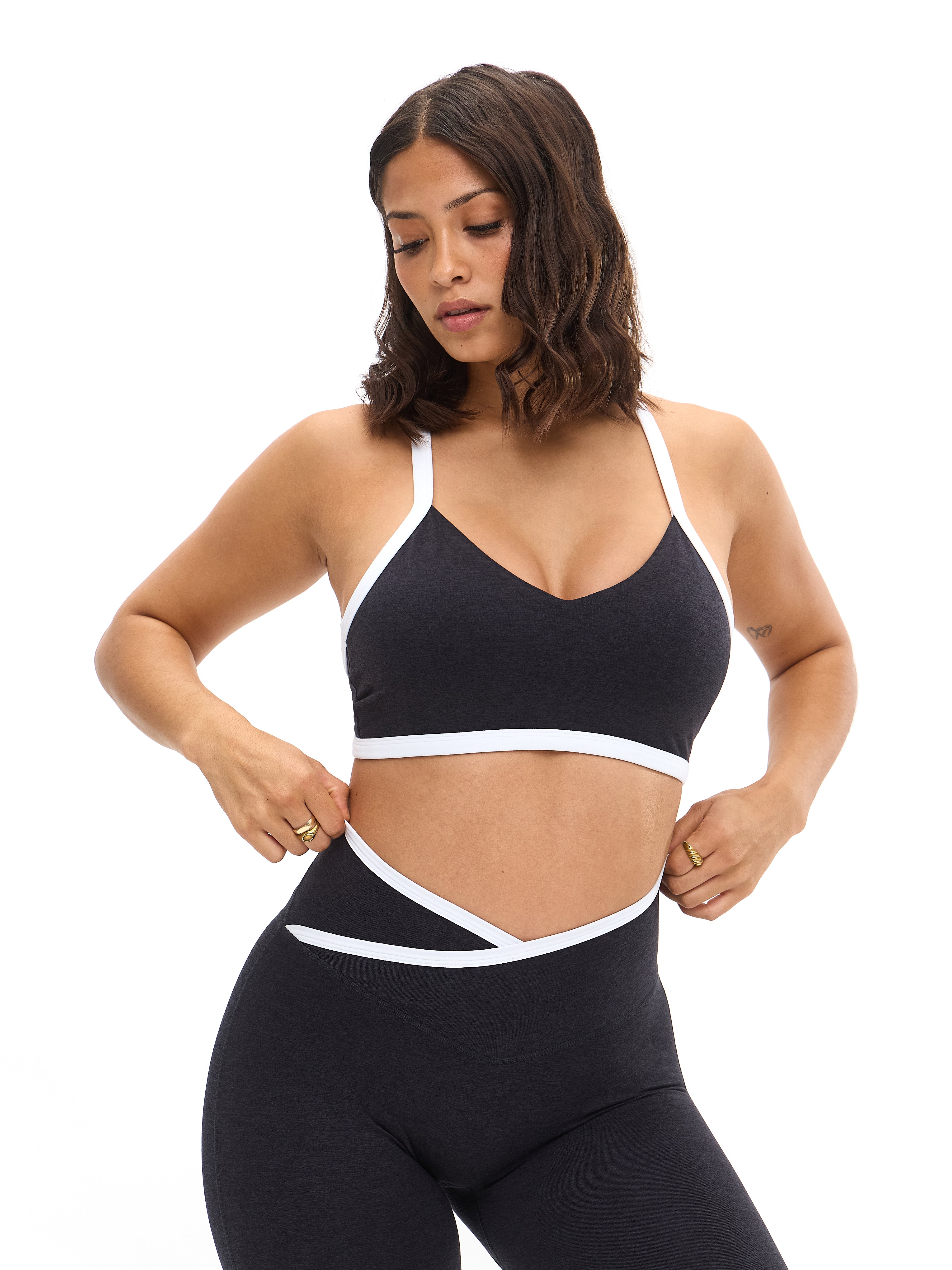 Dream Heather Contrast Sports Bra Black and White