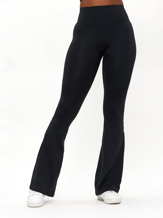 Colorado Fleece Flare Legging - Onyx Black